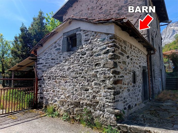 Image No.8-2 Bed House for sale