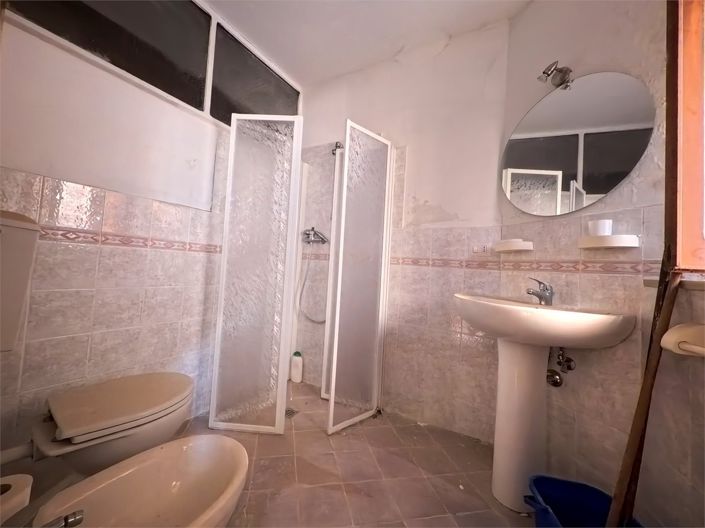 Image No.8-Maison de campagne de 2 chambres à vendre à Minucciano