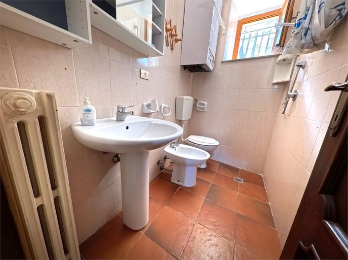 Image No.13-2 Bed House for sale