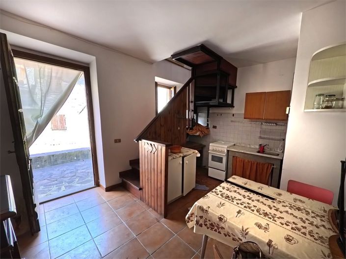 Image No.15-2 Bed House for sale