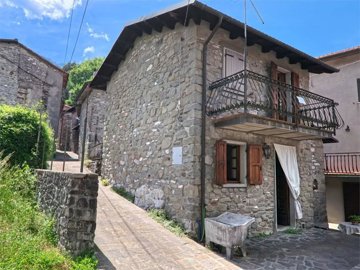 vendita-casa-di-paese-lucca-rif-grf-2056-case