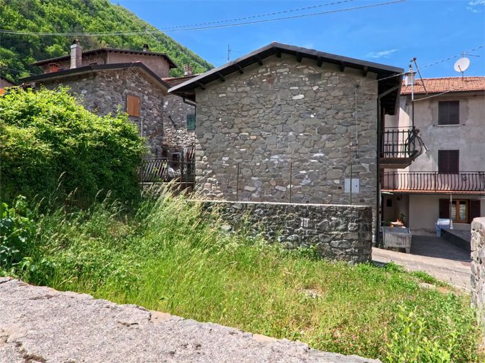 Image No.4-2 Bed House for sale