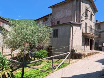 vendita-propriet-semi-indipendente-lucca-rif-
