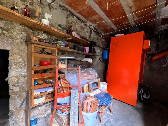 Image No.20-4 Bed House for sale