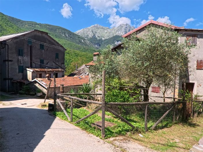 Image No.5-4 Bed House for sale
