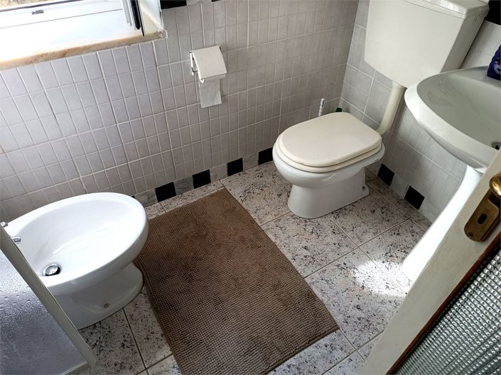 Image No.26-4 Bed House for sale