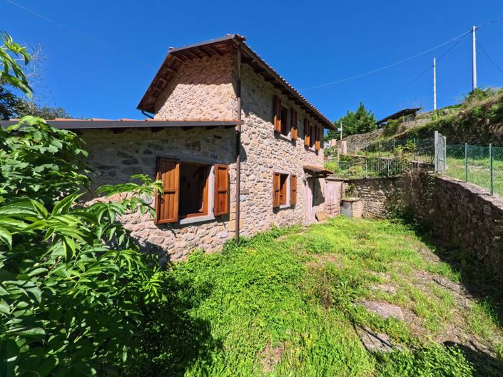 Image No.3-Maison de 2 chambres à vendre à Vagli Sotto