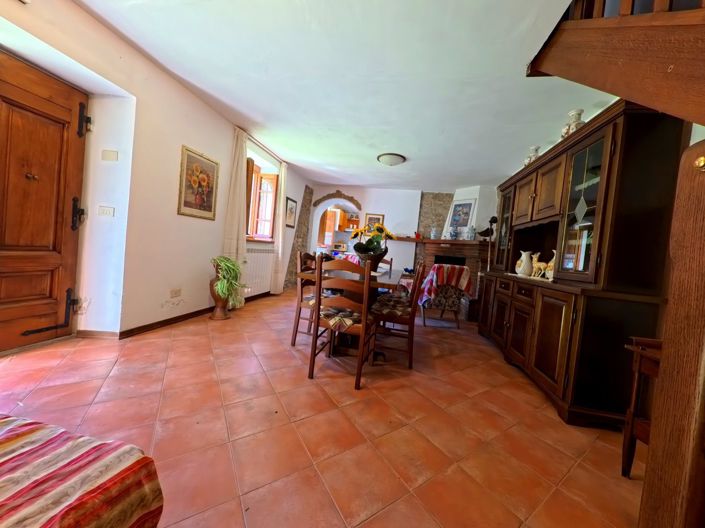Image No.9-Maison de 2 chambres à vendre à Vagli Sotto