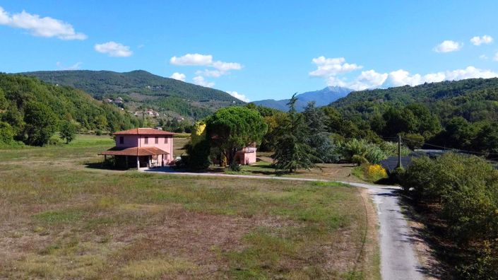Image No.17-15 Bed Country House for sale