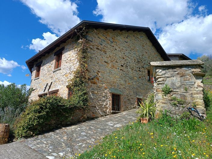 Image No.4-6 Bed Country House for sale