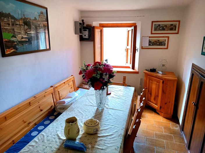 Image No.12-3 Bed House for sale