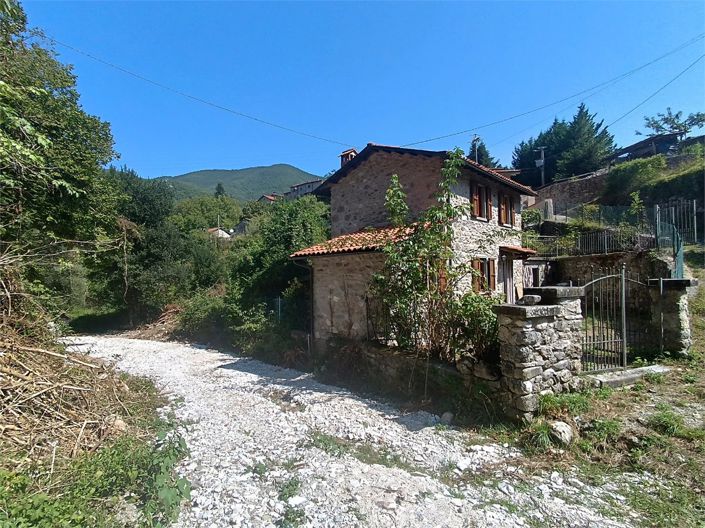 Image No.7-2 Bed House for sale