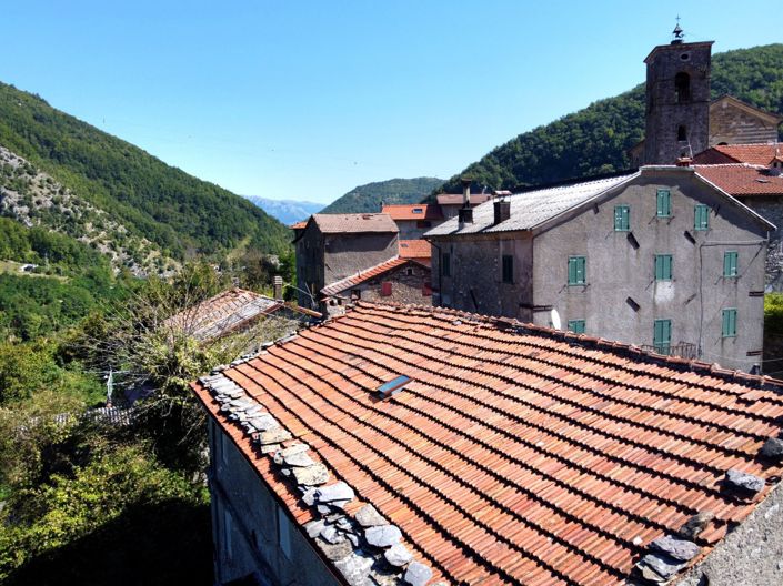 Image No.9-4 Bed House for sale