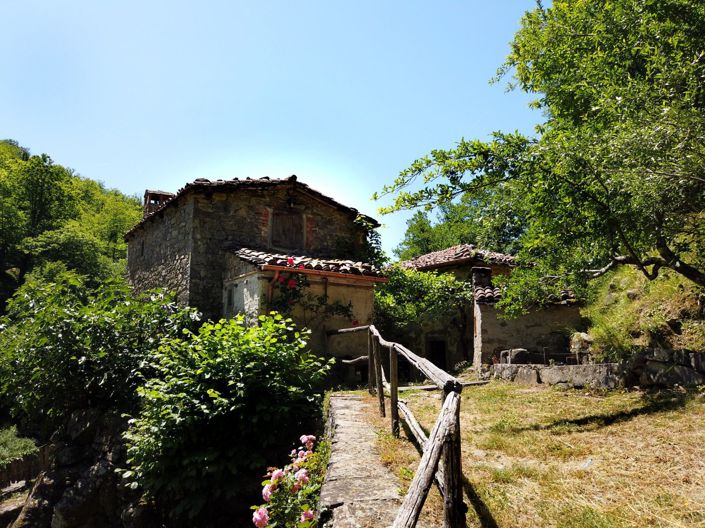 Image No.3-5 Bed House for sale