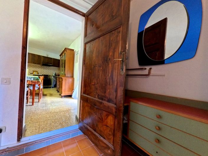 Image No.11-5 Bed House for sale