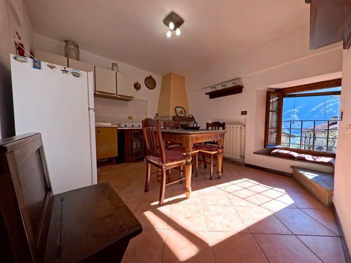 Image No.10-2 Bed House for sale