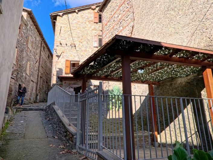 Image No.3-2 Bed House for sale