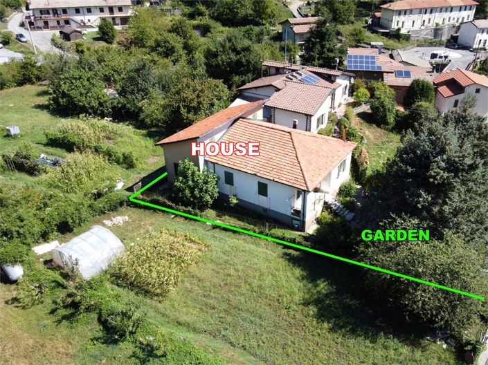 Image No.5-Maison de 4 chambres à vendre à Vagli Sotto