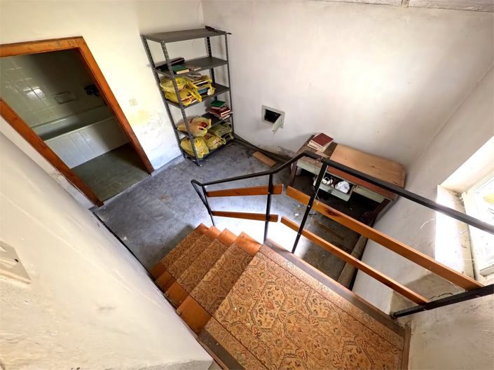 Image No.10-2 Bed House for sale