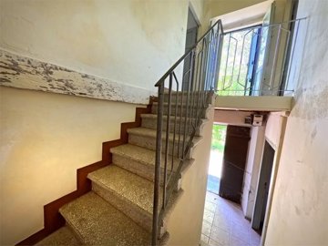vendita-propriet-semi-indipendente-lucca-rif-