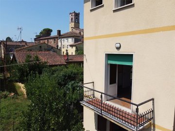 vendita-gruppo-di-fabbricati-lucca-rif-ver-20