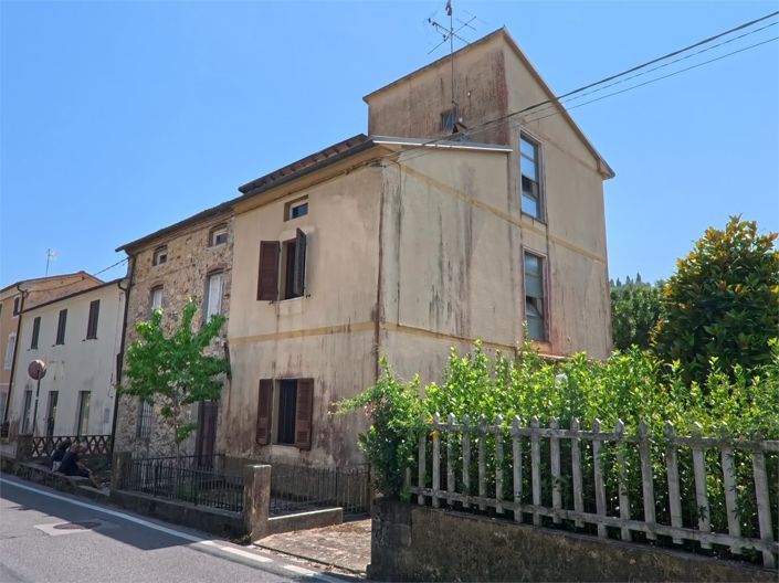 Image No.15-6 Bed Country House for sale