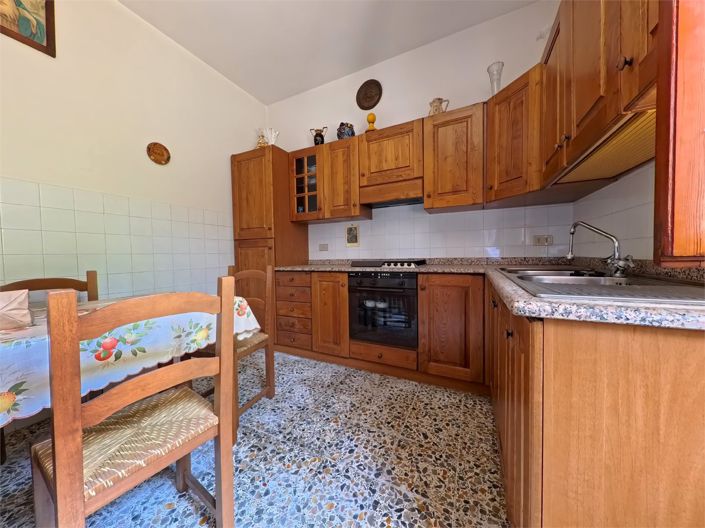 Image No.20-6 Bed Country House for sale