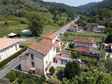 vendita-gruppo-di-fabbricati-lucca-rif-ver-20