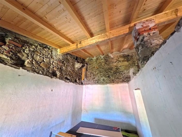 Image No.16-7 Bed House for sale
