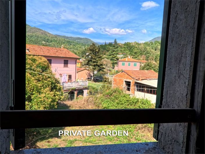Image No.17-7 Bed House for sale