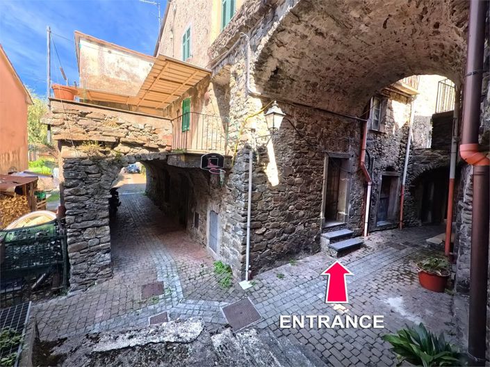 Image No.4-7 Bed House for sale