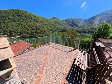 vendita-propriet-indipendente-lucca-rif-vgl-1
