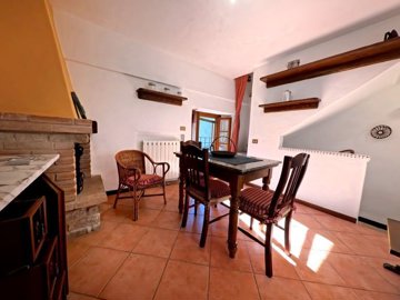 vendita-casa-di-paese-lucca-rif-vgl-1963-la-c