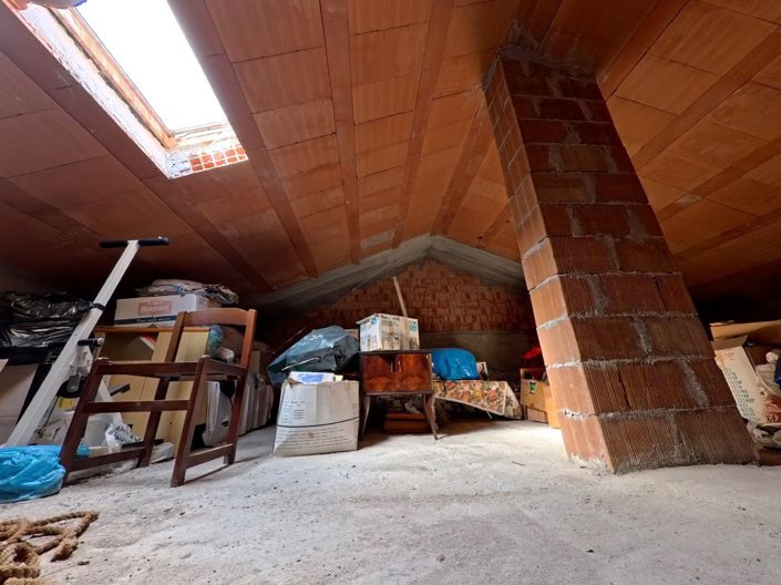 Image No.22-2 Bed House for sale