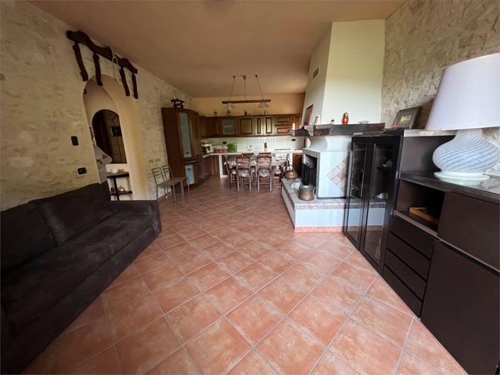 Image No.4-3 Bed House for sale