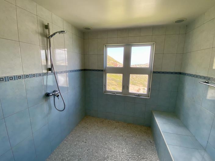 Image No.10-5 Bed Villa / Detached for sale