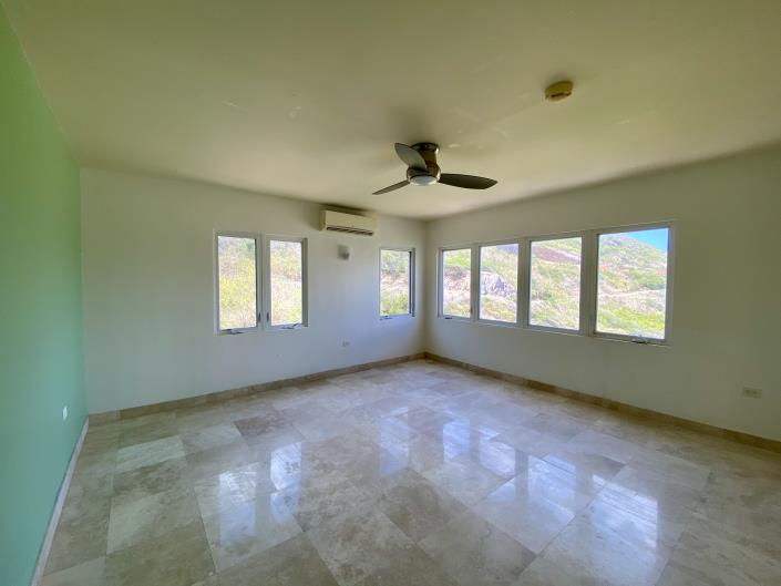 Image No.11-5 Bed Villa / Detached for sale