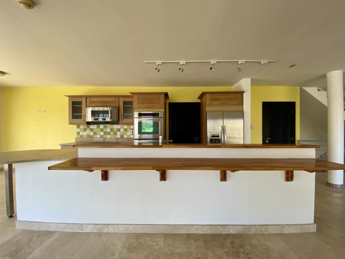 Image No.5-5 Bed Villa / Detached for sale