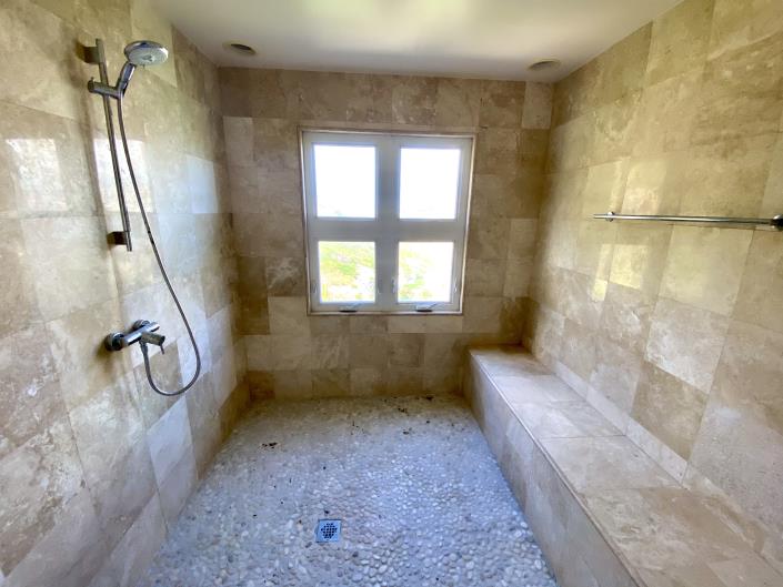 Image No.25-5 Bed Villa / Detached for sale