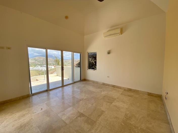 Image No.24-5 Bed Villa / Detached for sale