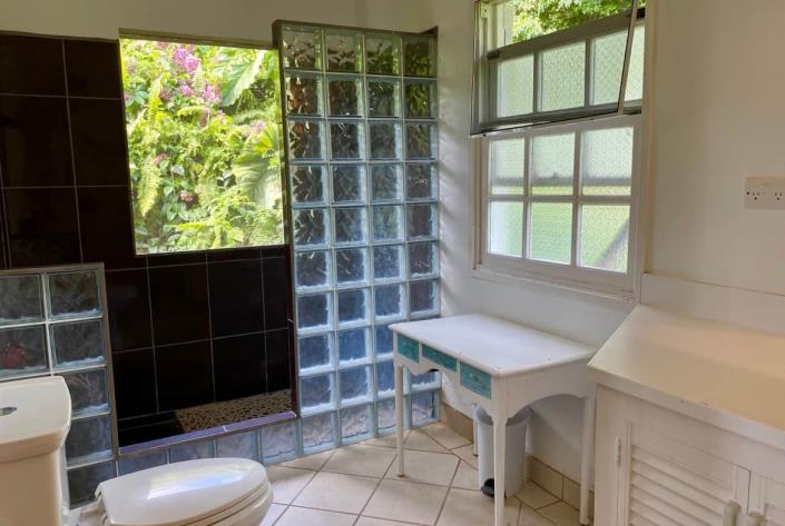 Image No.10-3 Bed Villa for sale