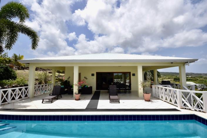 Image No.1-3 Bed Villa / Detached for sale