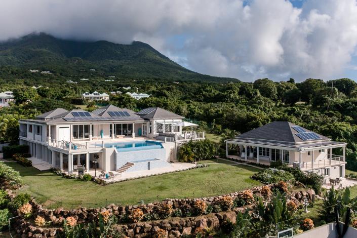 Image No.37-5 Bed Villa / Detached for sale