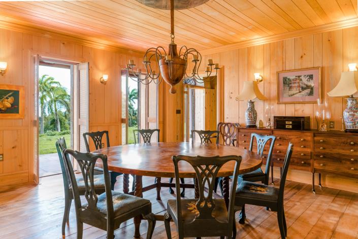 Image No.6-6 Bed Country Property for sale