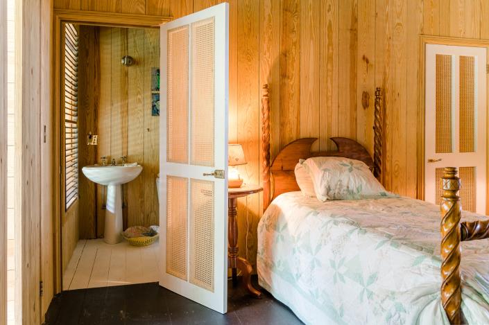 Image No.14-6 Bed Country Property for sale