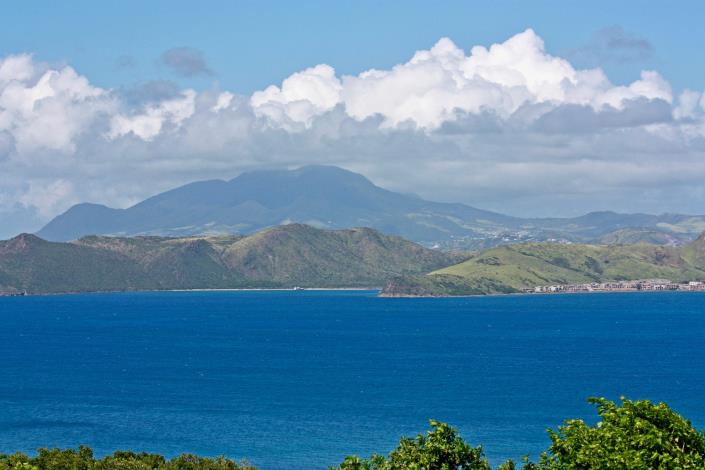 Image No.1-Terre à vendre à Nevis