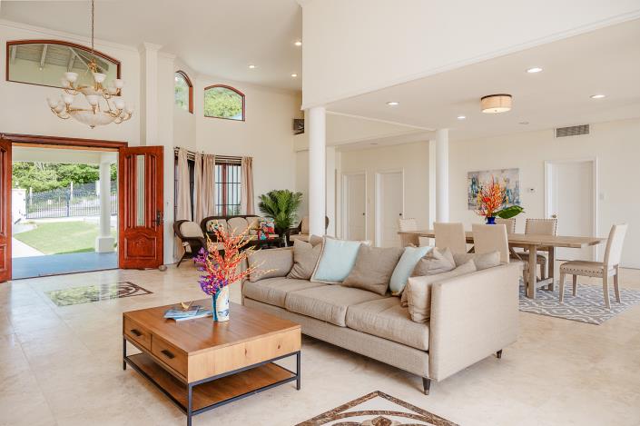 Image No.5-5 Bed Villa / Detached for sale