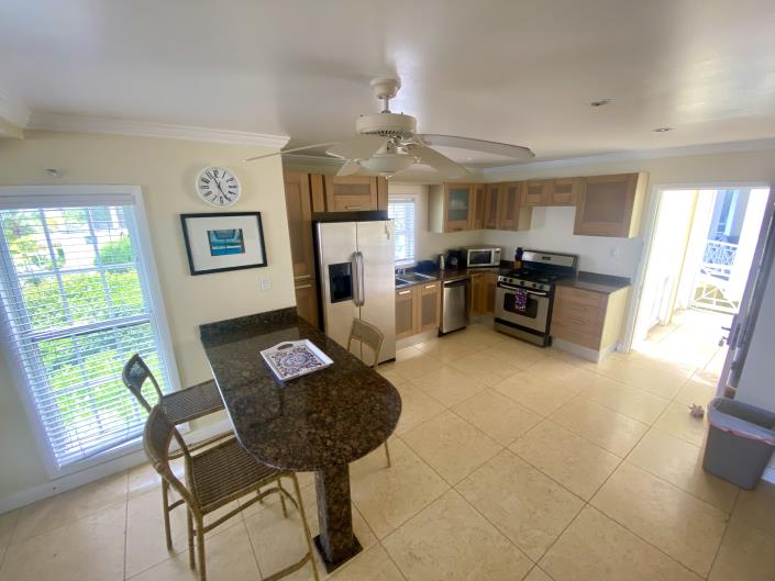 Image No.7-2 Bed Townhouse for sale