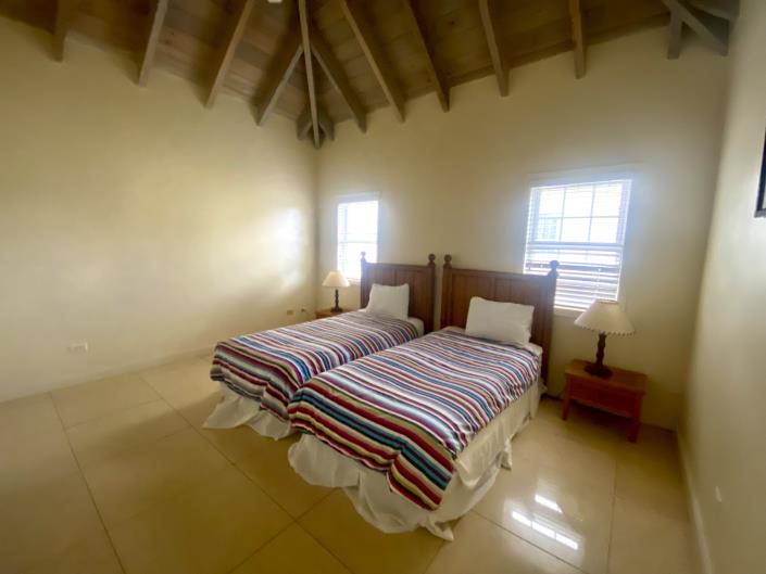 Image No.15-2 Bed Townhouse for sale