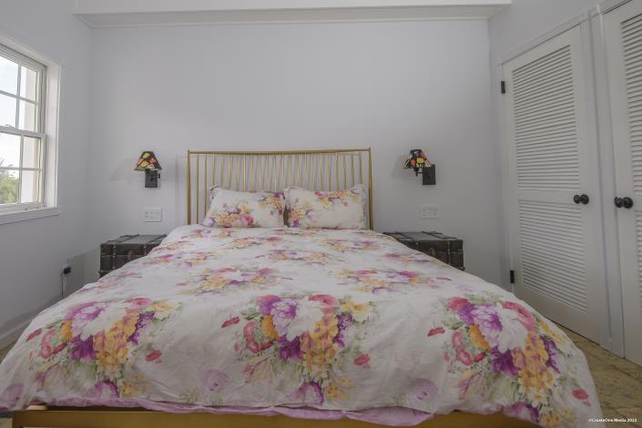 Image No.10-2 Bed Townhouse for sale